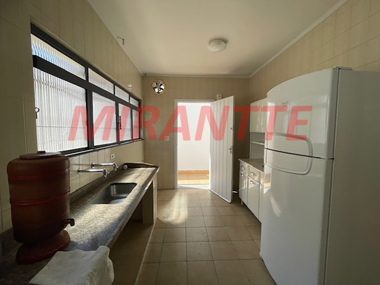 Sobrado de 204m² com 3 quartos em Santana