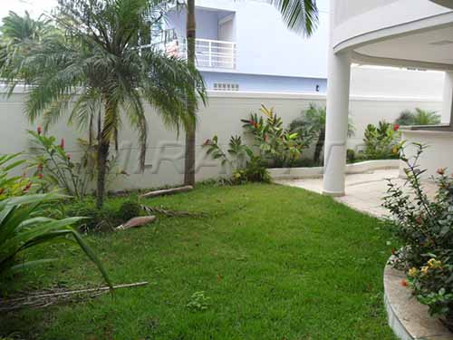 Sobrado de 570m² com 3 quartos em Tremembe