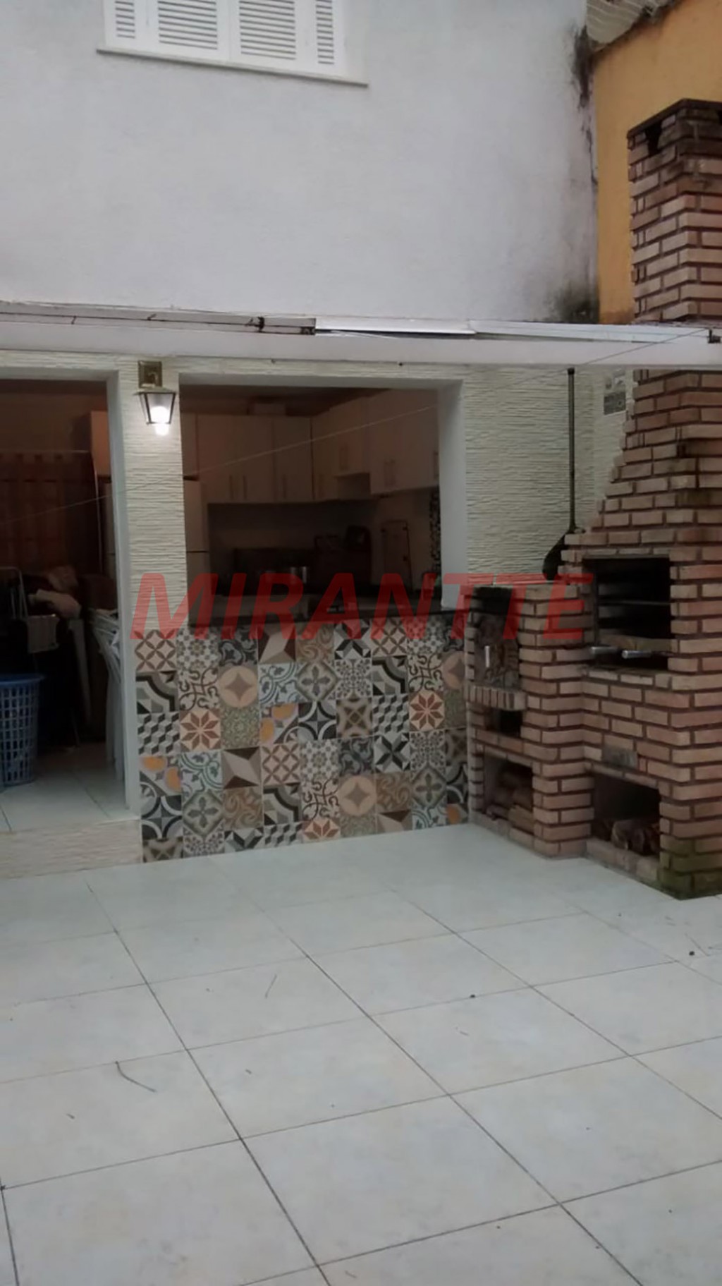Sobrado de 200m² com 3 quartos em Água Fria