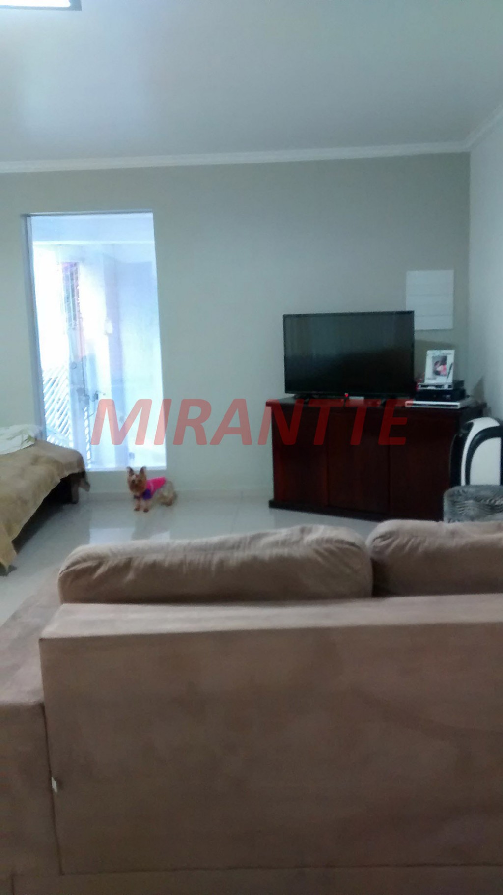 Sobrado de 200m² com 3 quartos em Água Fria