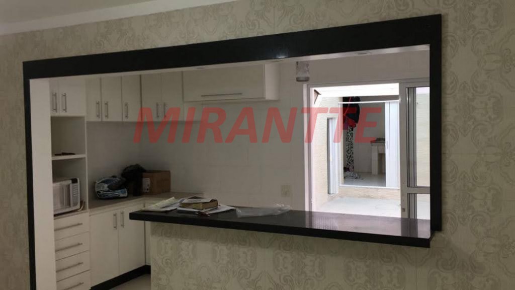 Sobrado de 200m² com 3 quartos em Água Fria