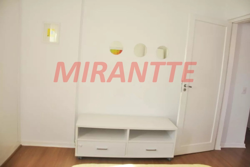 Apartamento de 74m² com 2 quartos em Santana