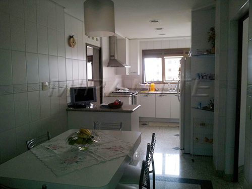 Apartamento de 215m² com 4 quartos em Santana