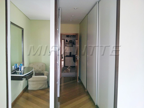 Apartamento de 215m² com 4 quartos em Santana