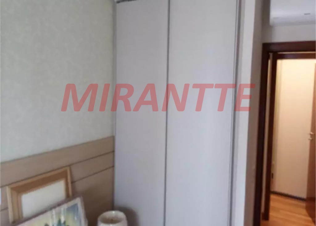 Apartamento de 220m² com 3 quartos em Santana