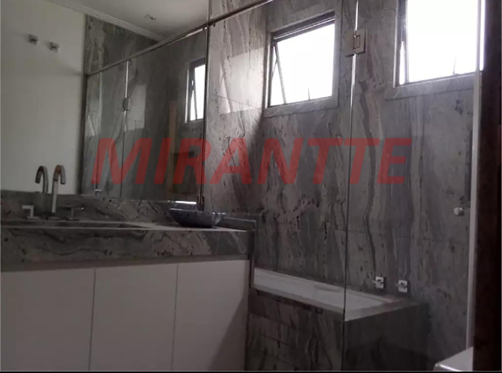 Apartamento de 220m² com 3 quartos em Santana