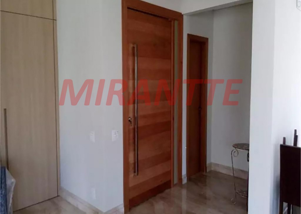 Apartamento de 220m² com 3 quartos em Santana