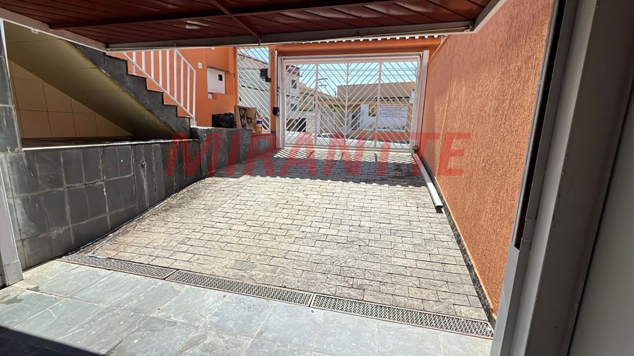 Sobrado de 267m² com 3 quartos em Parada Inglesa