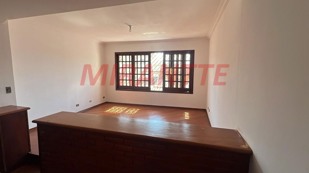Sobrado de 267m² com 3 quartos em Parada Inglesa
