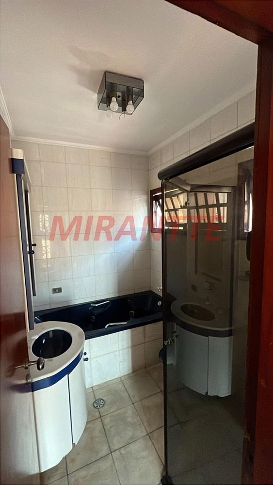 Sobrado de 267m² com 3 quartos em Parada Inglesa