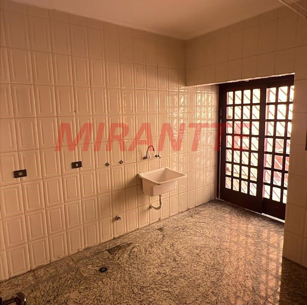 Sobrado de 267m² com 3 quartos em Parada Inglesa