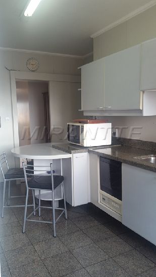 Apartamento de 189m² com 4 quartos em Água Fria