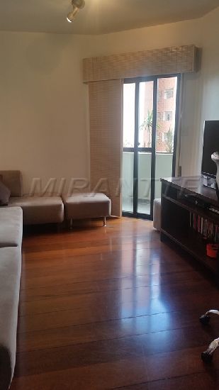 Apartamento de 189m² com 4 quartos em Água Fria