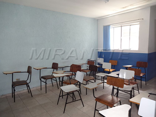 Comercial de 400m² em Santana