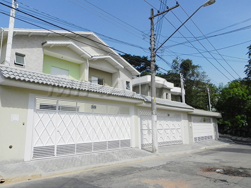 Sobrado de 162m² com 3 quartos em Jardim da Campina