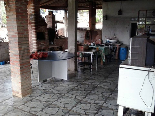 ChÁcara de 200m² com 3 quartos em Jardim Eliana A