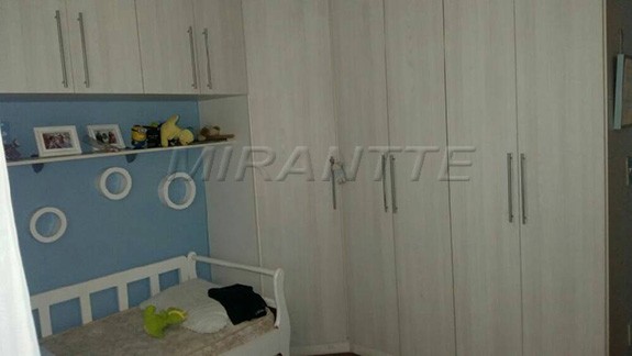 Cond. fechado de 147m² com 3 quartos em Tremembe