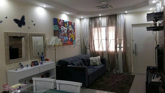 Cond. fechado de 147m² com 3 quartos em Tremembe