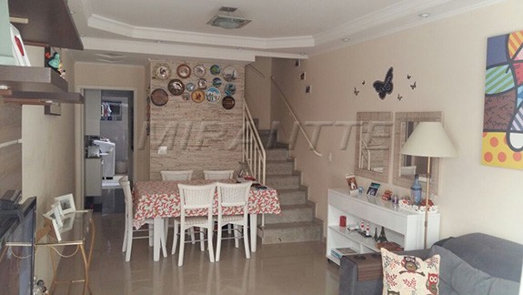 Cond. fechado de 147m² com 3 quartos em Tremembe