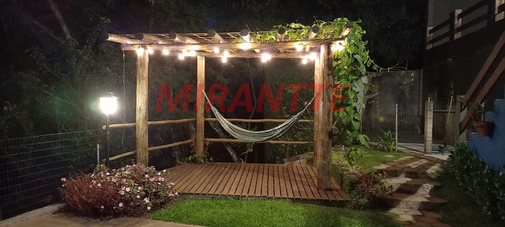 Sobrado de 428m² com 4 quartos em Serra da Cantareira