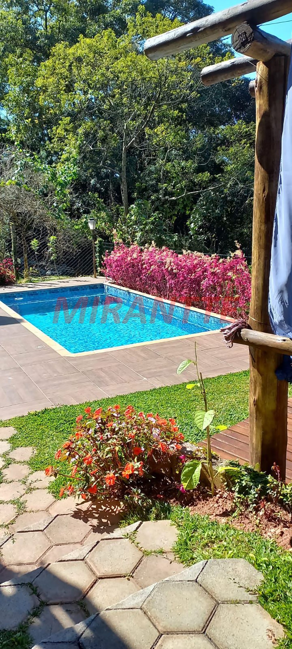 Sobrado de 428m² com 4 quartos em Serra da Cantareira