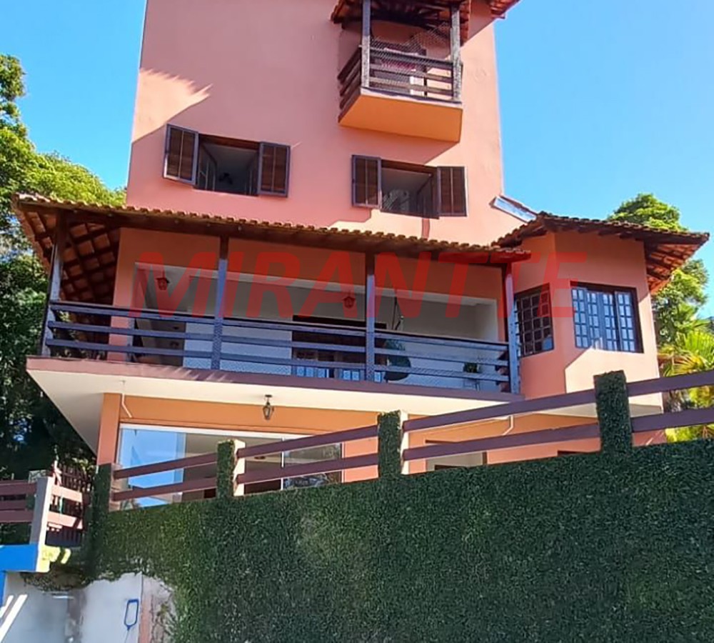 Sobrado de 428m² com 4 quartos em Serra da Cantareira