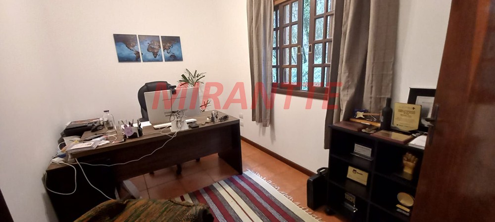 Sobrado de 428m² com 4 quartos em Serra da Cantareira