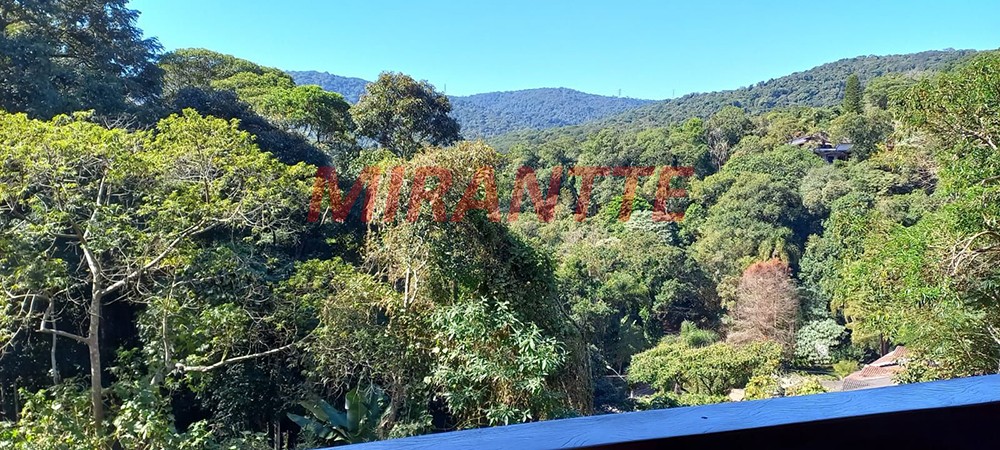 Sobrado de 428m² com 4 quartos em Serra da Cantareira