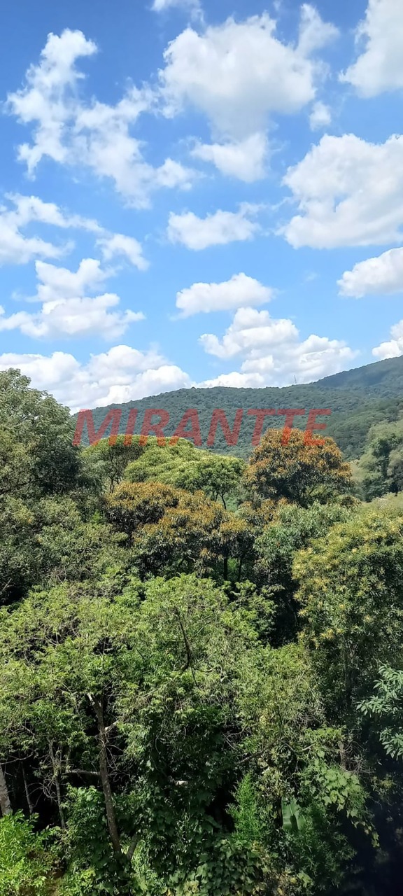 Sobrado de 428m² com 4 quartos em Serra da Cantareira
