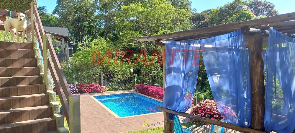 Sobrado de 428m² com 4 quartos em Serra da Cantareira