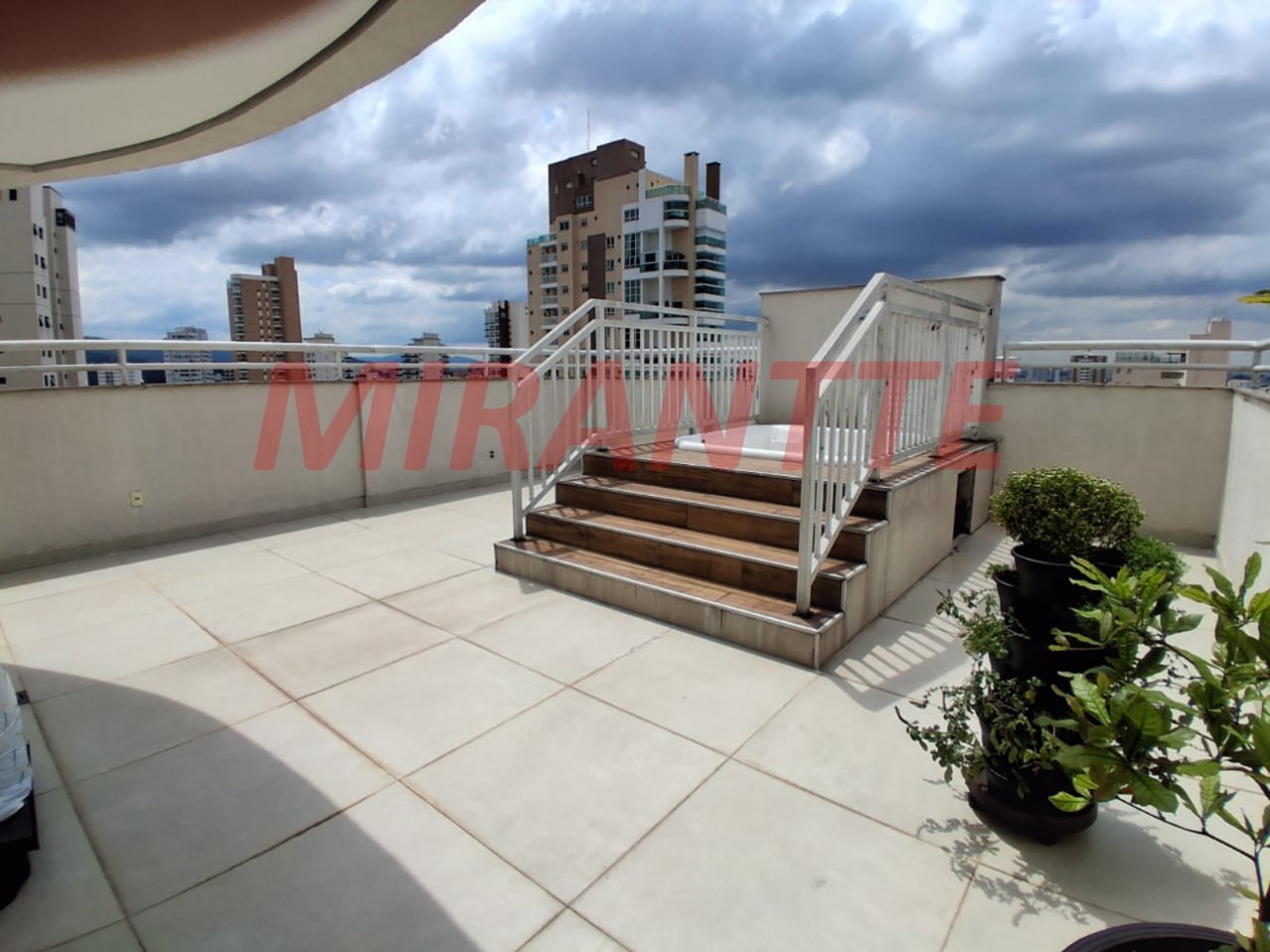 Cobertura de 313m² com 4 quartos em Santana
