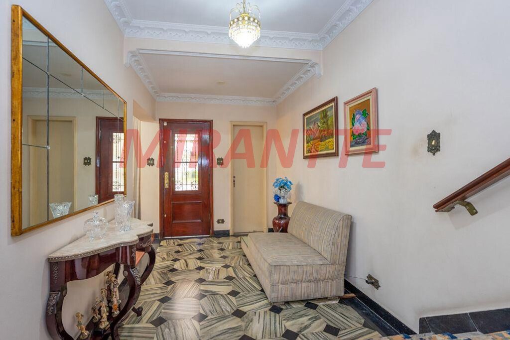Sobrado de 220m² com 4 quartos em Santana