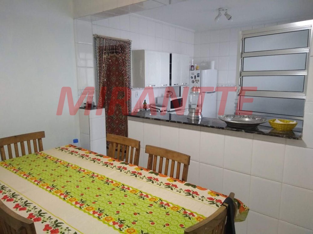Sobrado de 67m² com 4 quartos em Santana
