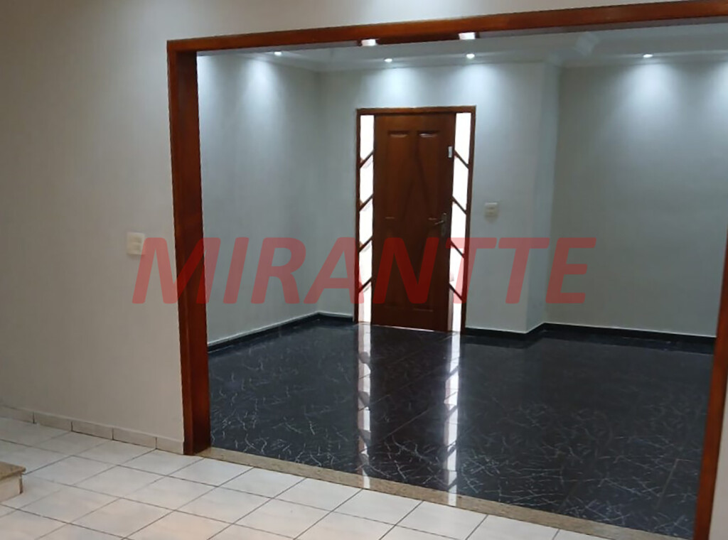 Sobrado de 351m² com 3 quartos em Chora Menino