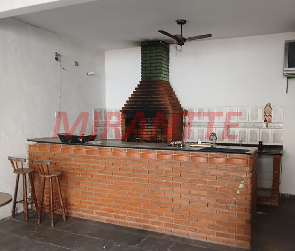 Sobrado de 351m² com 3 quartos em Chora Menino