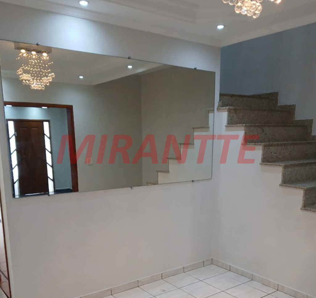 Sobrado de 351m² com 3 quartos em Chora Menino