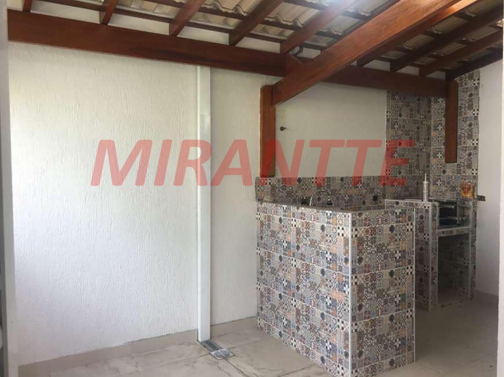 Sobrado de 100m² com 2 quartos em Santana