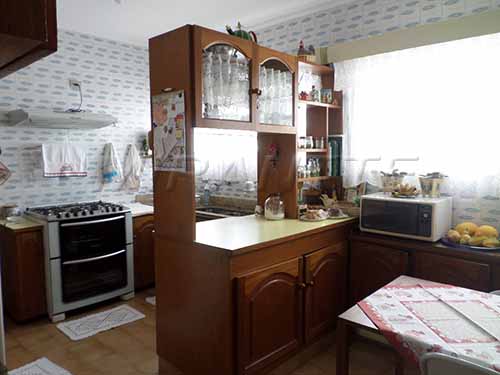 Casa terrea com 5 quartos em Horto Florestal