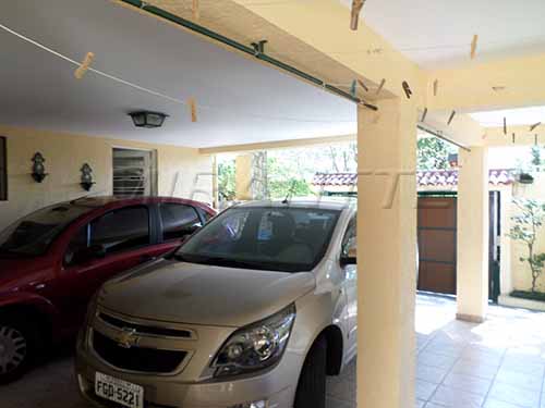 Casa terrea com 5 quartos em Horto Florestal