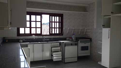 Sobrado de 144m² com 3 quartos em Jardim Bibi