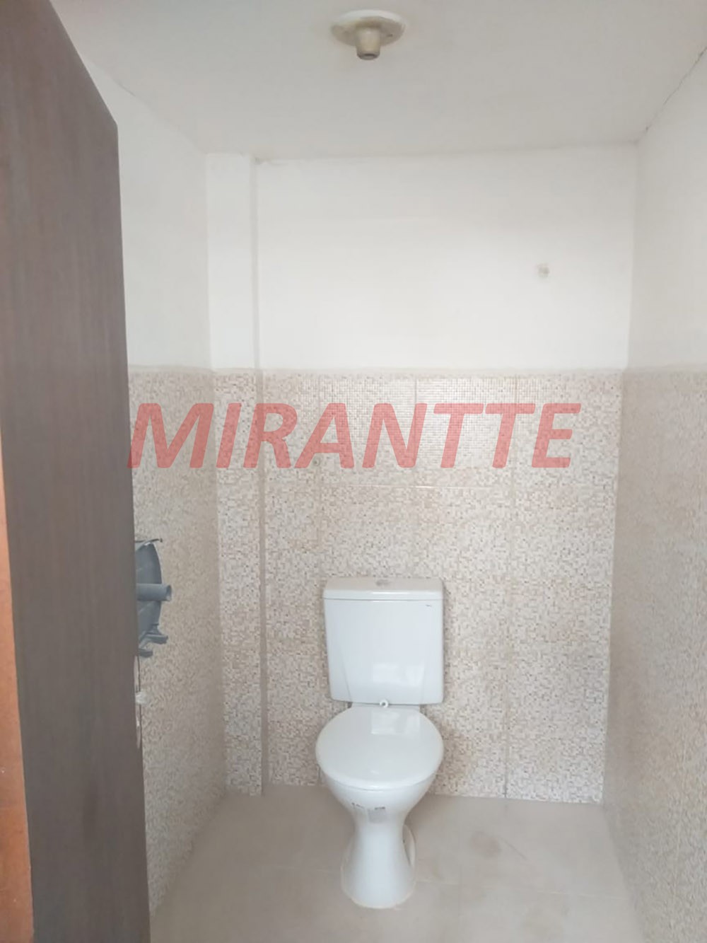 Comercial de 466m² em Santana