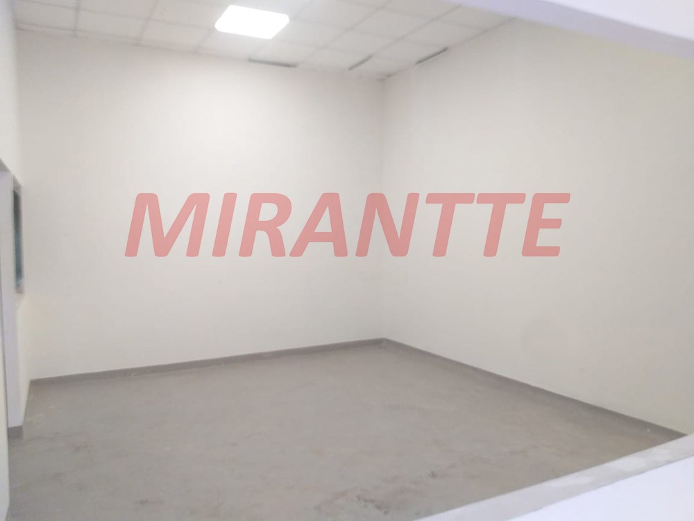 Comercial de 466m² em Santana