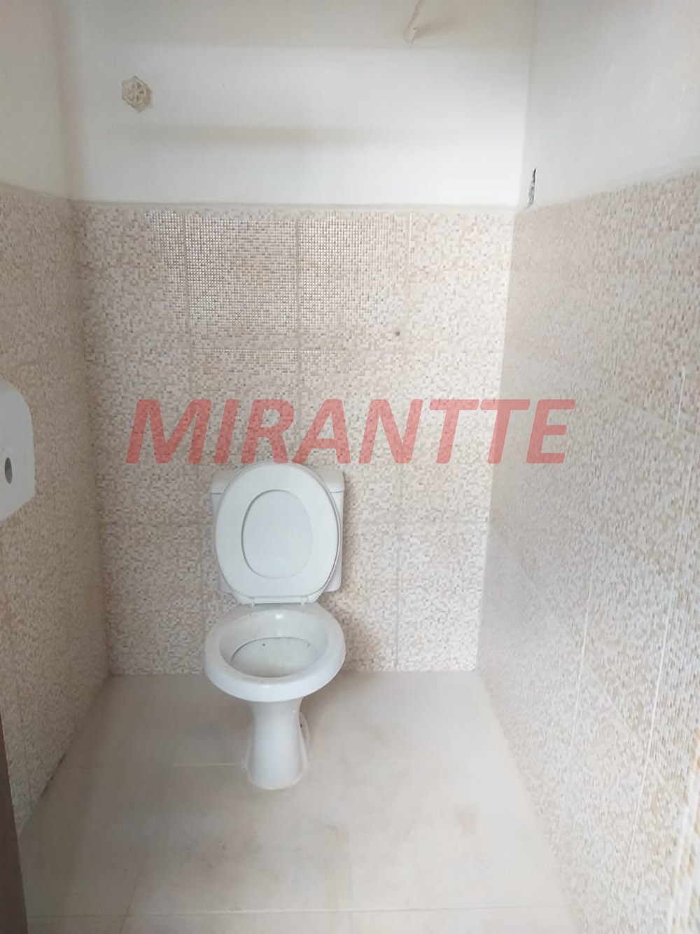 Comercial de 466m² em Santana