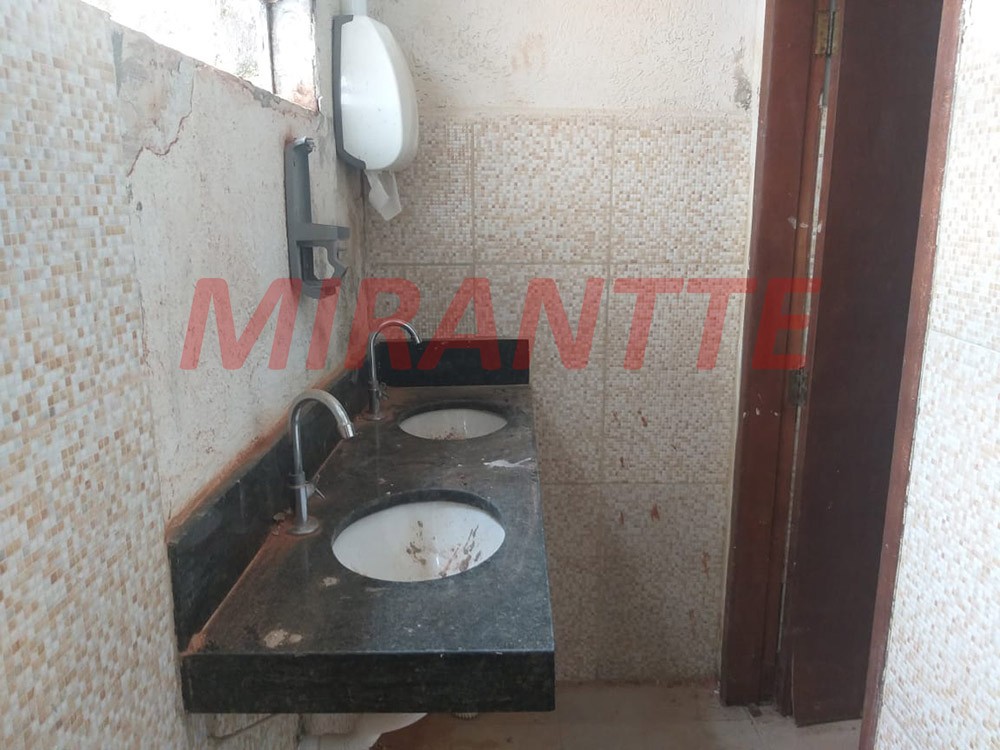 Comercial de 466m² em Santana