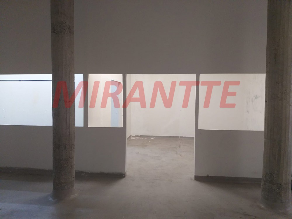 Comercial de 466m² em Santana