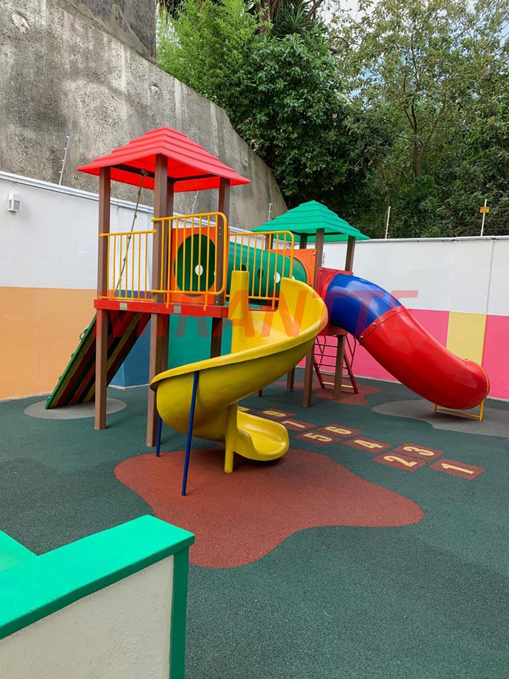 Apartamento de 76m² com 3 quartos em Parada Inglesa