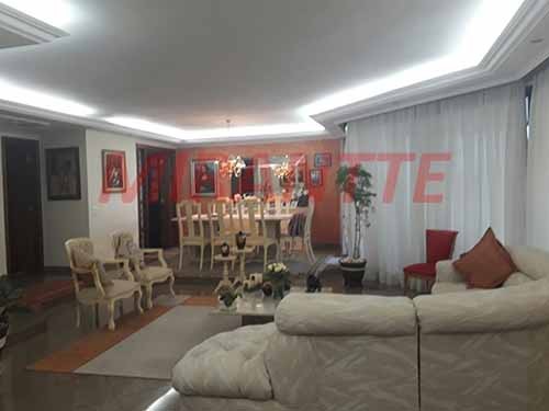Apartamento de 219m² com 4 quartos em Santana