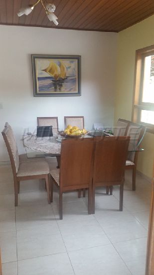 Casa terrea de 300m² com 4 quartos em Serra Da Cantareira