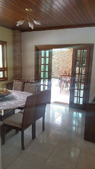 Casa terrea de 300m² com 4 quartos em Serra Da Cantareira