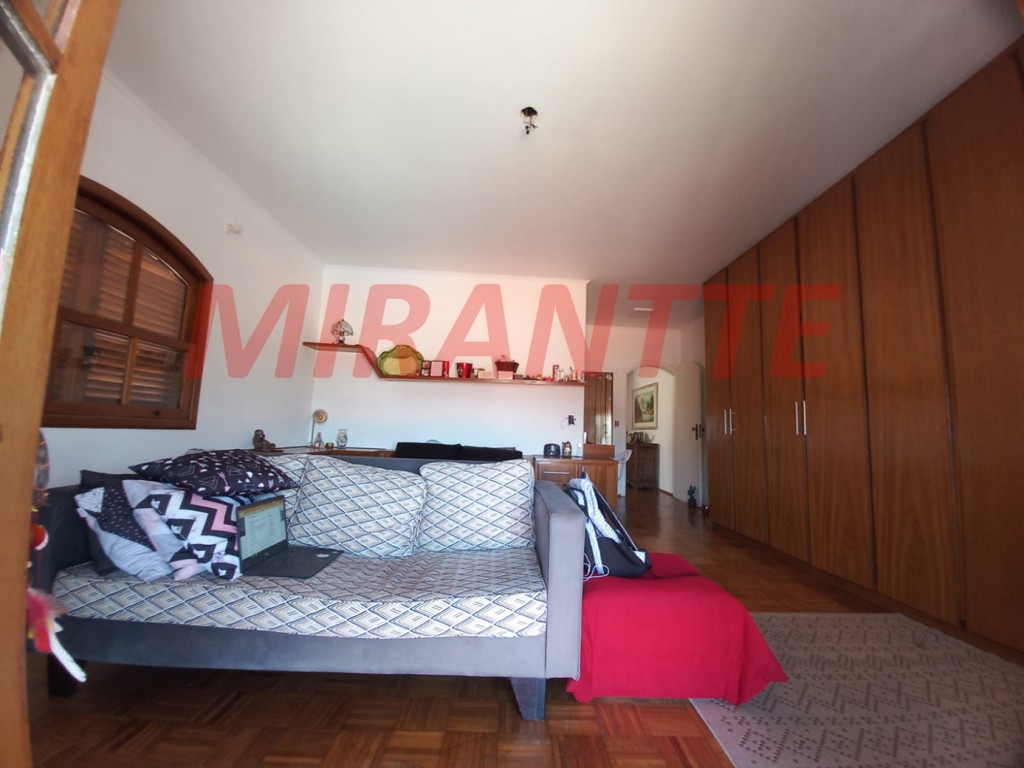 Sobrado de 290m² com 3 quartos em Tremembe